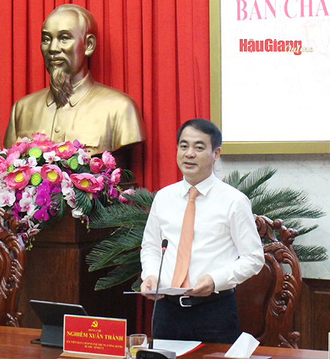 Đồng chí Nghiêm Xuân Thành, Ủy viên Trung ương Đảng, Bí thư Tỉnh ủy, phát biểu chỉ đạo hội nghị.